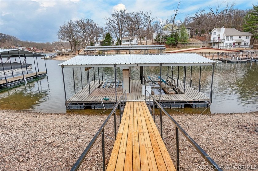 STUNNING, UPDATED LAKEFRONT OASIS IN AN UNBEATABLE LOCATION! - photo 50