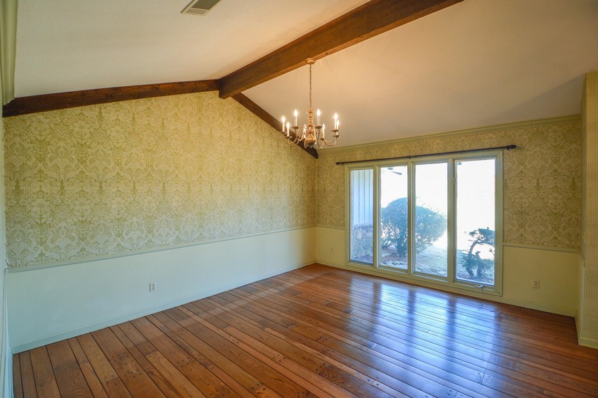 Welcome to this special lakefront property on 5 peaceful acres - photo 11
