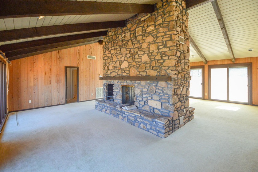 Welcome to this special lakefront property on 5 peaceful acres - photo 16