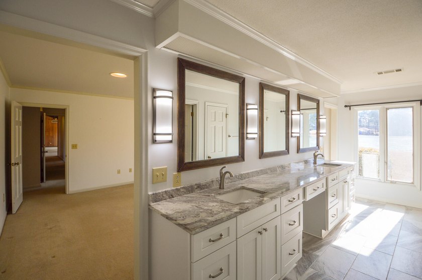 Welcome to this special lakefront property on 5 peaceful acres - photo 23