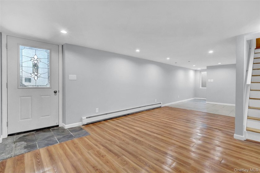 Lovely Patchogue Living! Enjoy This Beautifully Designed And - photo 26