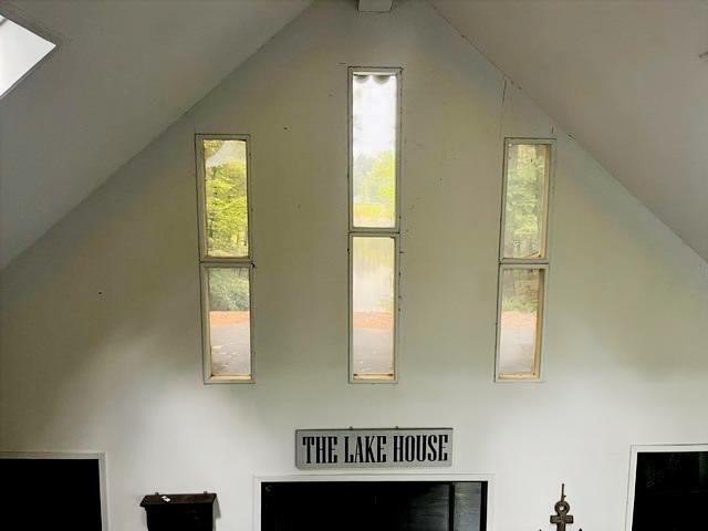Beautiful Private setting on Saltillo Fishing Club. Open floor - photo 6