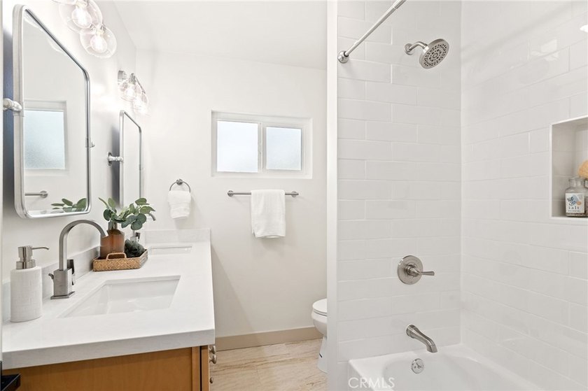 Situated on a quiet cul-de-sac in a sought-after Torrance - photo 17