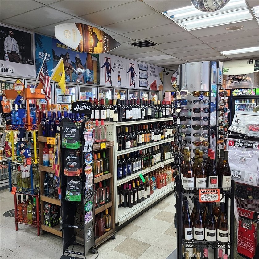 Great Location off of beach blvd, and very high demand area. M &amp; - photo 6