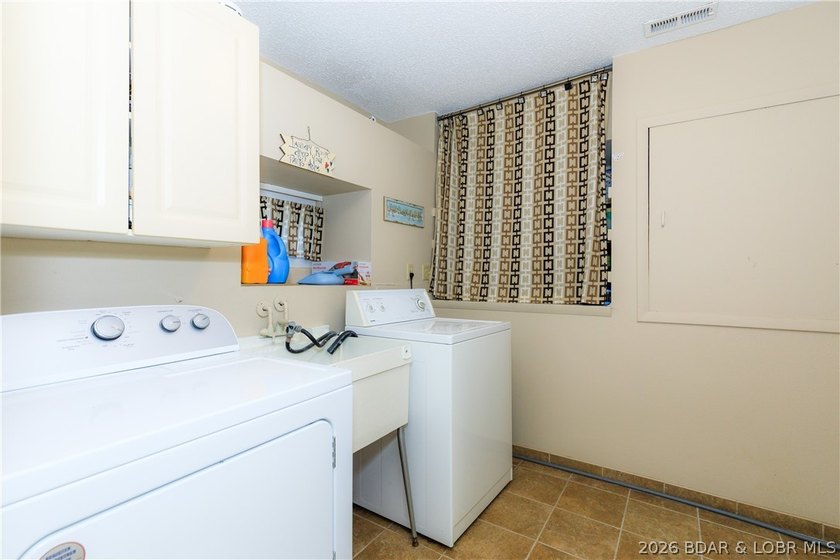 Classic lake vibes with the modern upgrades you've been looking - photo 39