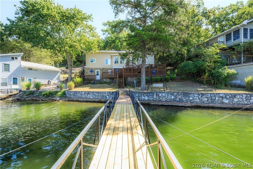 Classic lake vibes with the modern upgrades you've been looking - photo 41