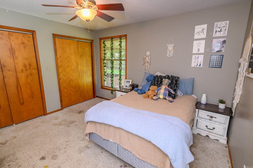 Enjoy easy access to Bull Shoals Lake and the White River from - photo 23