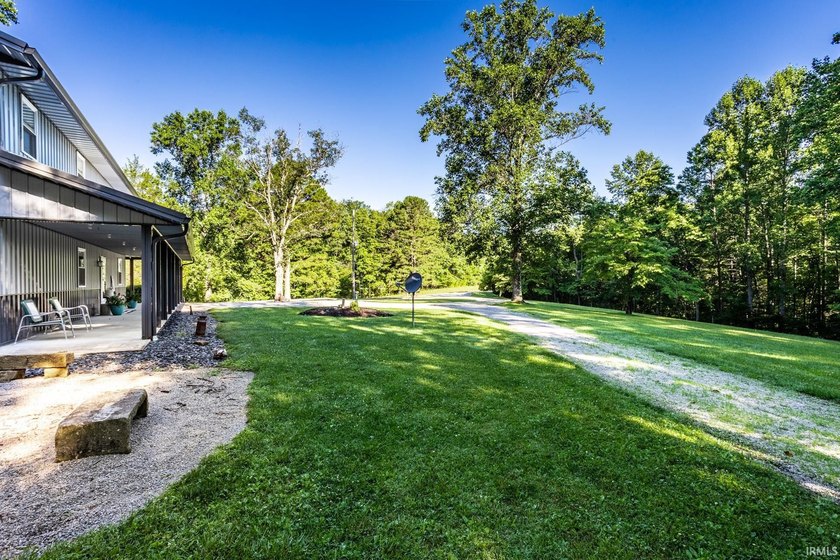Escape to your own private retreat just minutes from Lake - photo 30