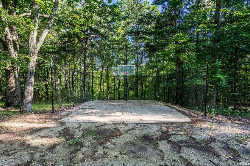 Escape to your own private retreat just minutes from Lake - photo 32
