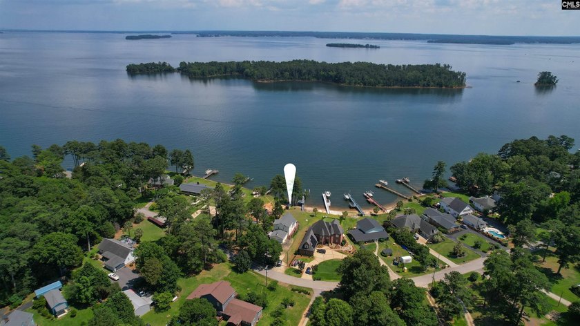 Rare find: Lake Murray waterfront living with big water, big - photo 45