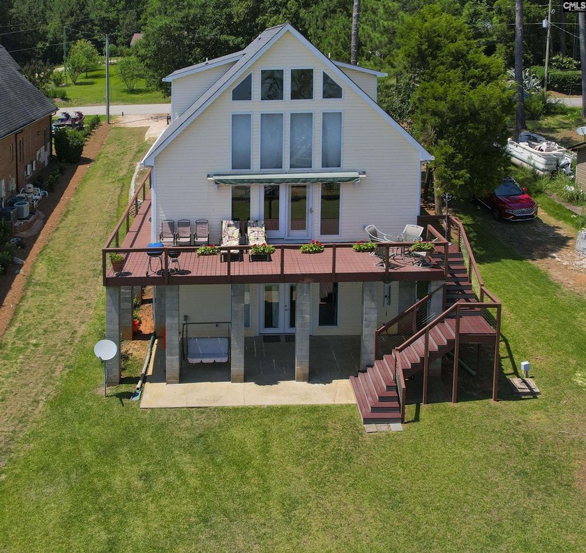 Rare find: Lake Murray waterfront living with big water, big - photo 47