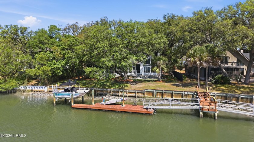 Ooo la la! Newly Renovated, Open Concept and a SHOW STOPPER! - photo 48