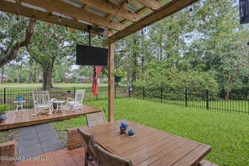 Nestled on the 3rd tee of the Pines Golf Course in Diamondhead - photo 25