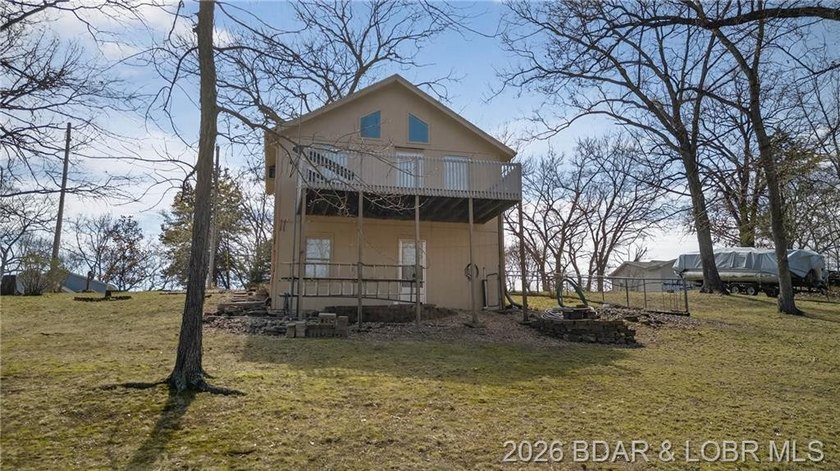 Lake of the Ozarks retreat located in the desirable Keithley's - photo 41