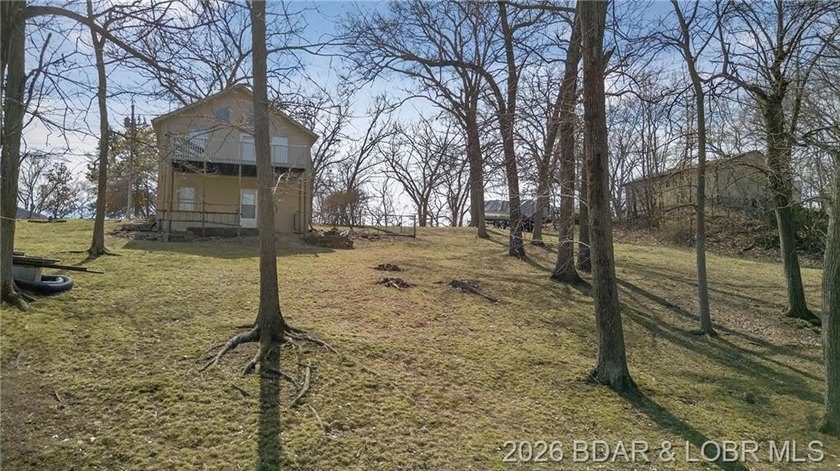 Lake of the Ozarks retreat located in the desirable Keithley's - photo 47