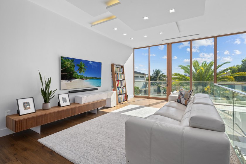 Experience unparalleled modern waterfront luxury in prestigious - photo 28