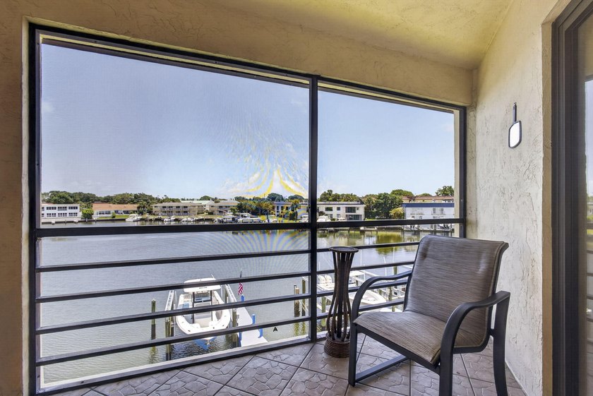 ACCEPTING BACK-UP OFFERS. Take Elevator t0 TOP FLOOR 2BR/2BA - photo 20