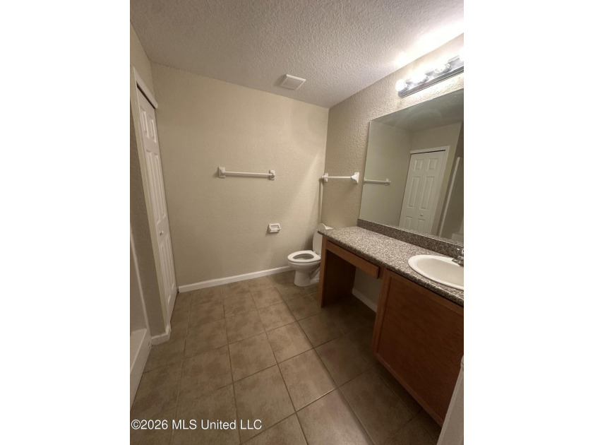 Move-In Ready 3 Bedroom, 2 Bath Home! Step into this recently - photo 11