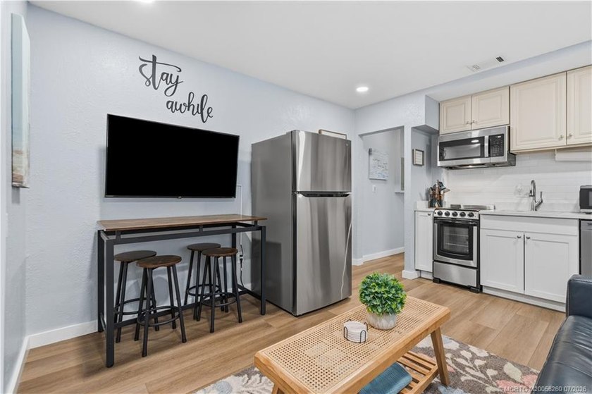 Beautifully updated triplex in one of Stuart's charming *Old - photo 11