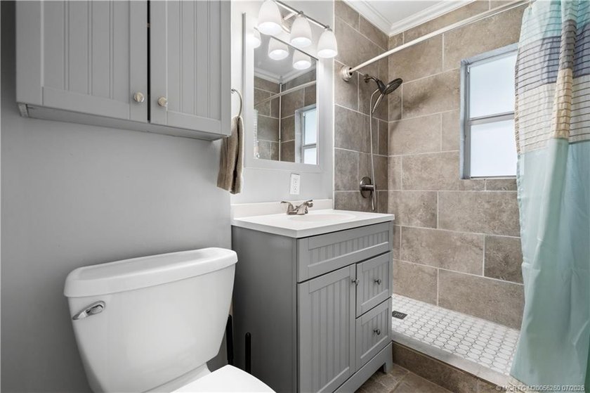 Beautifully updated triplex in one of Stuart's charming *Old - photo 12