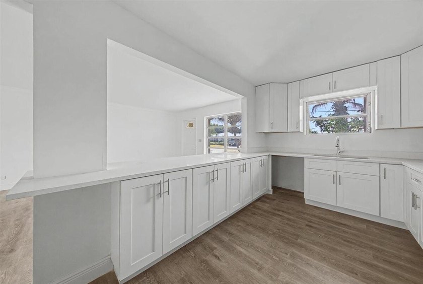 Welcome to an outstanding opportunity to own a true 3-bedroom - photo 17