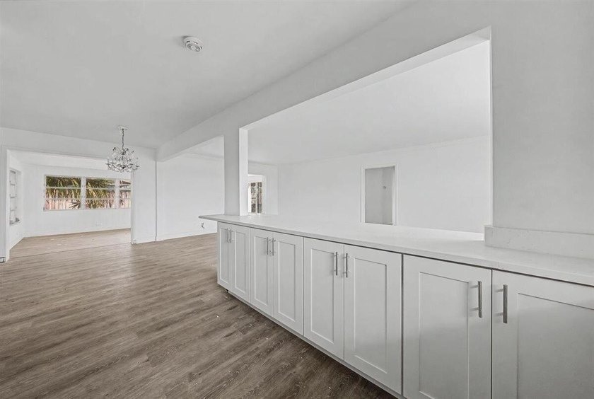 Welcome to an outstanding opportunity to own a true 3-bedroom - photo 19