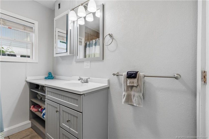 Beautifully updated triplex in one of Stuart's charming *Old - photo 20