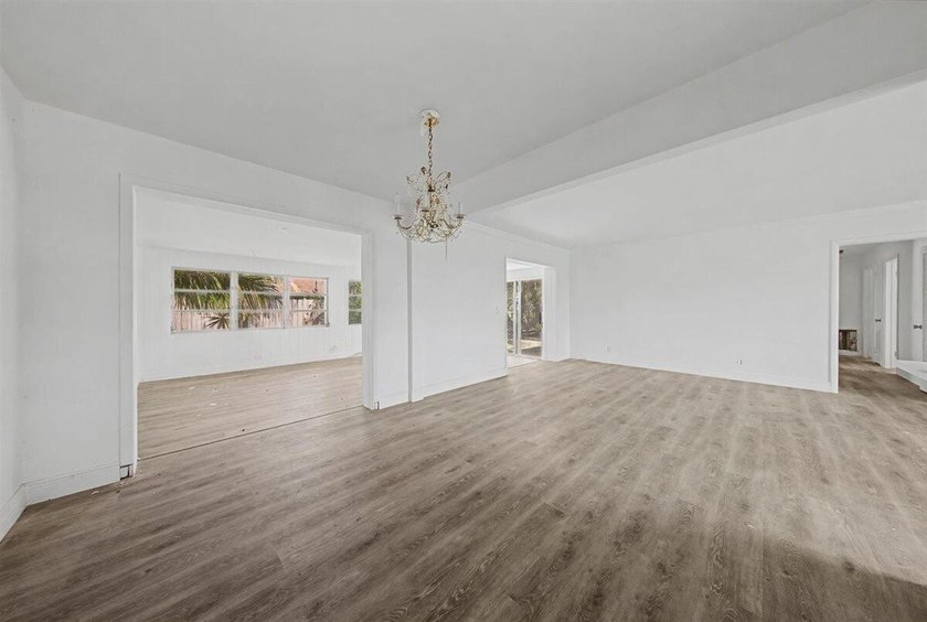 Welcome to an outstanding opportunity to own a true 3-bedroom - photo 21