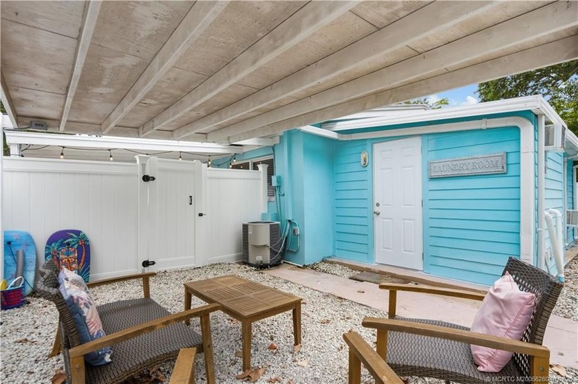 Beautifully updated triplex in one of Stuart's charming *Old - photo 24