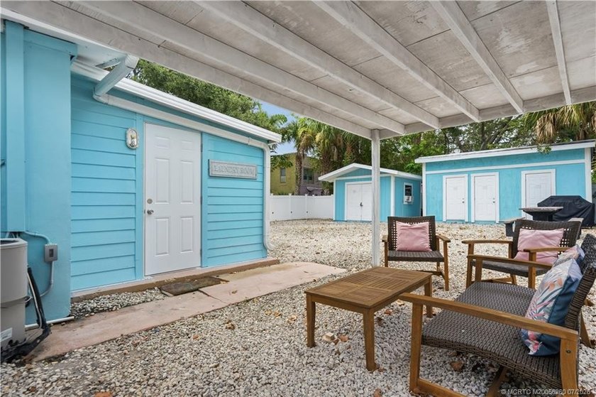 Beautifully updated triplex in one of Stuart's charming *Old - photo 25