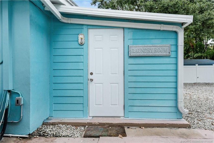 Beautifully updated triplex in one of Stuart's charming *Old - photo 26