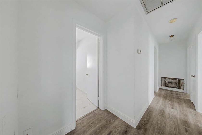 Welcome to an outstanding opportunity to own a true 3-bedroom - photo 26