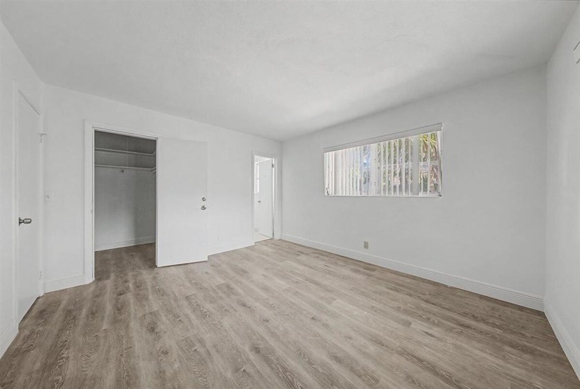 Welcome to an outstanding opportunity to own a true 3-bedroom - photo 33