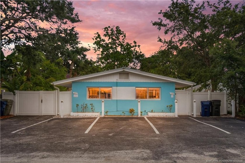 Beautifully updated triplex in one of Stuart's charming *Old - photo 34