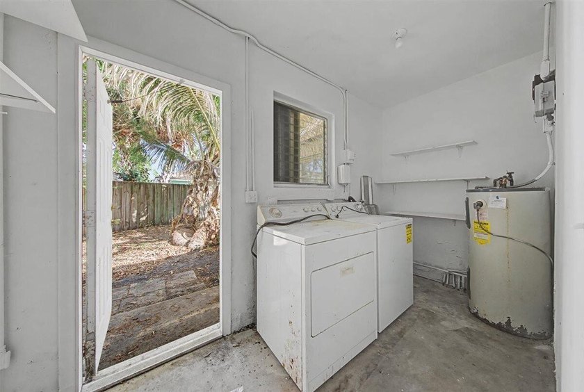 Welcome to an outstanding opportunity to own a true 3-bedroom - photo 41