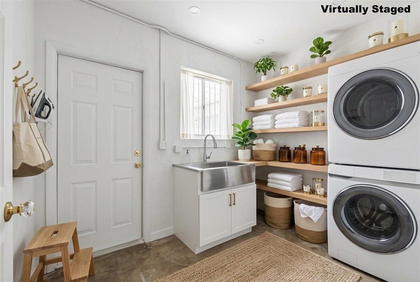 Welcome to an outstanding opportunity to own a true 3-bedroom - photo 58