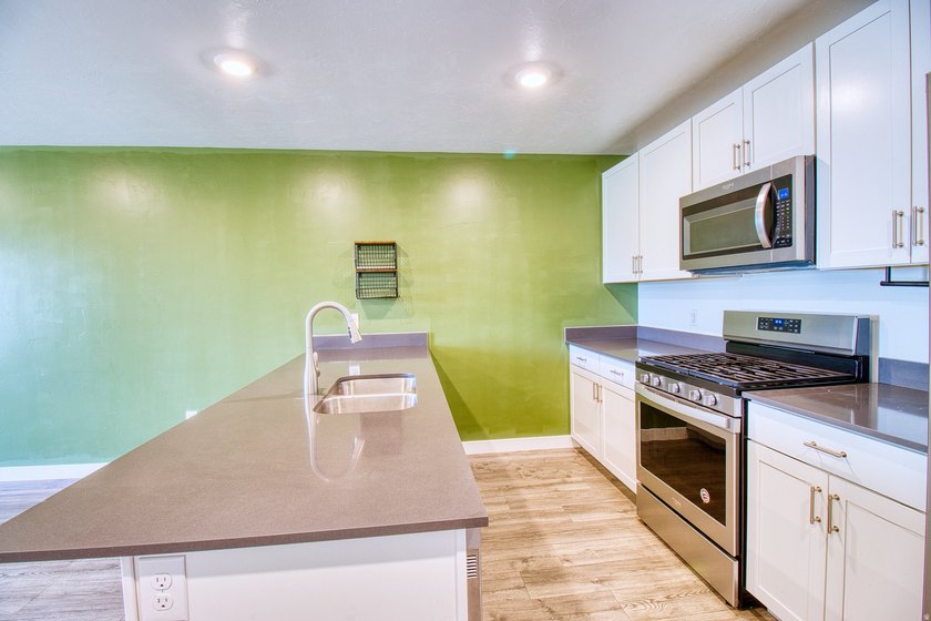 Seller is offering a $10,000 concession at closing! NO DOWN - photo 5