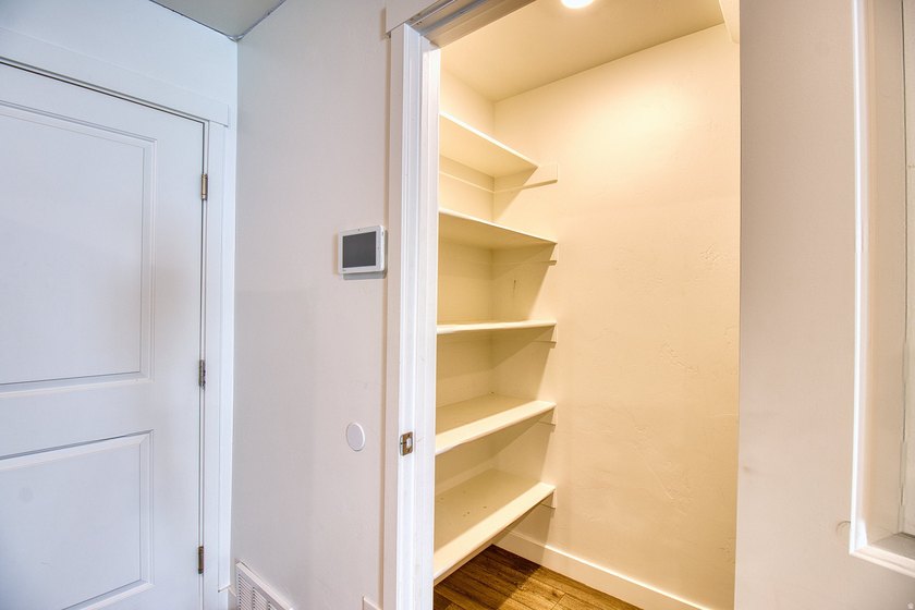 Seller is offering a $10,000 concession at closing! NO DOWN - photo 8