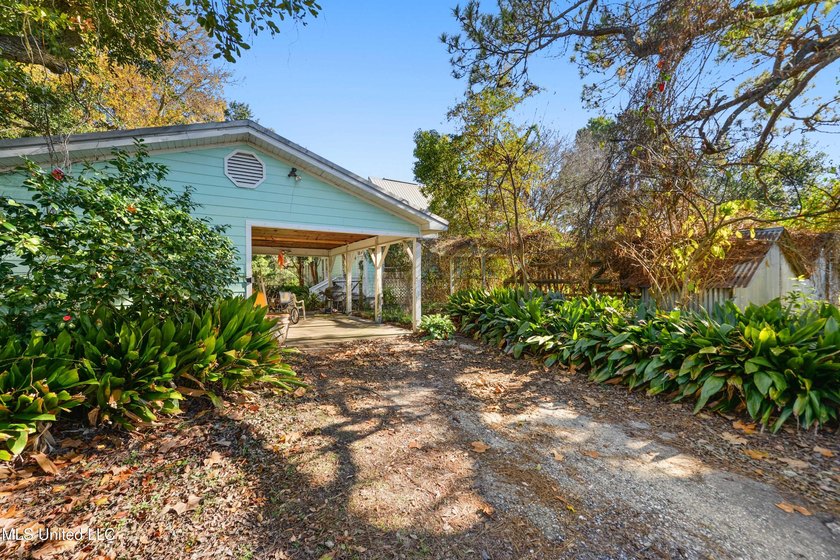 Southern Grace with Bonus Waterfront Lot just minutes from - photo 30