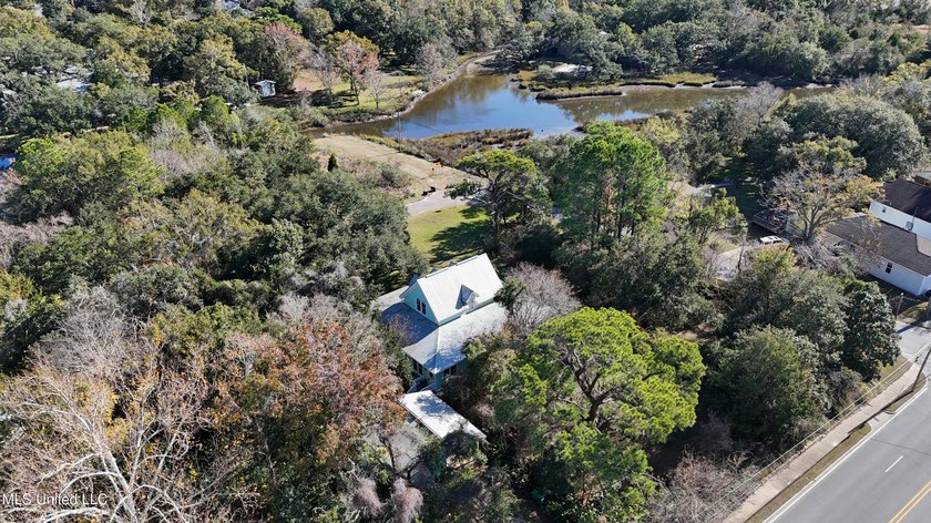 Southern Grace with Bonus Waterfront Lot just minutes from - photo 36