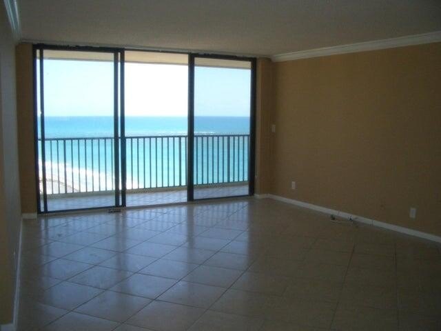 ENJOY SPECTULAR OCEAN AND INLET VIEWS FROM THIS PH1(13TH FLOOR) - photo 8