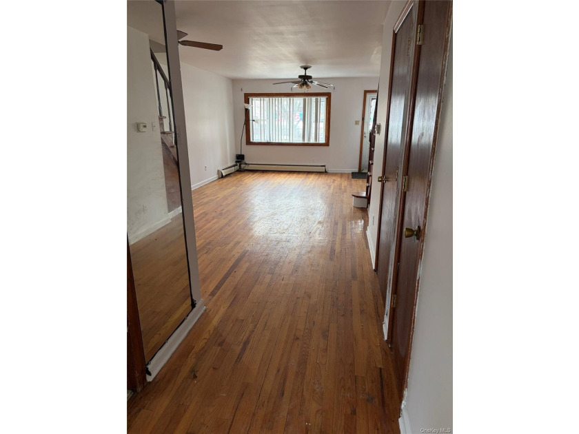 Very Nice and clean property needs some repairs SOLD AS IS - photo 6