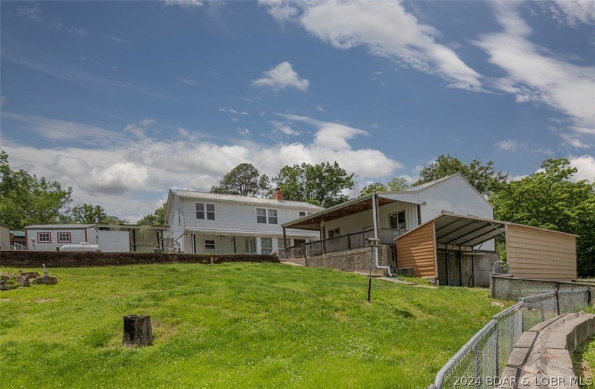 4-bed, 2-bath waterfront home in the Turkey Creek arm of Lake of - photo 10