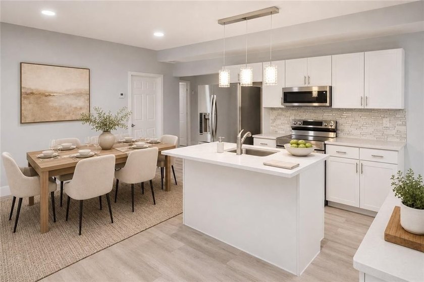 Welcome to this stunning, move-in-ready traditional estate - photo 37