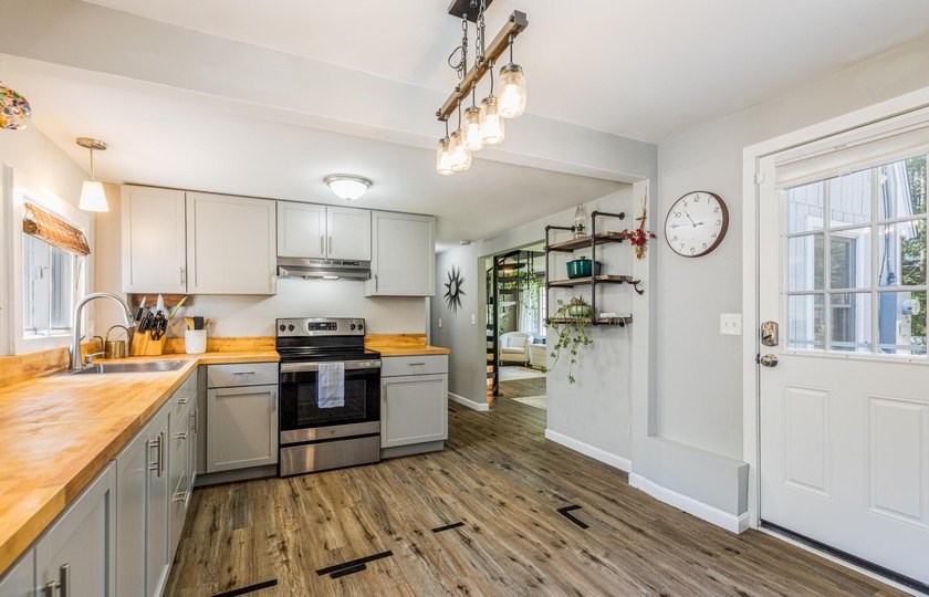 Welcome to 107 31st Street in beautiful Shapleigh, Maine! This - photo 7