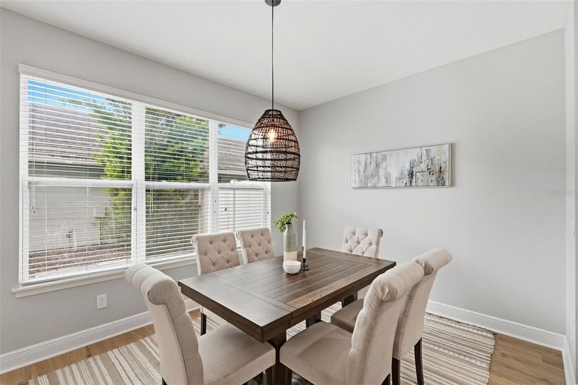 Under contract-accepting backup offers. Welcome to this - photo 12