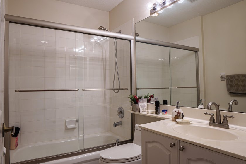 Welcome to 8058 Via Hacienda, a beautifully maintained home - photo 14