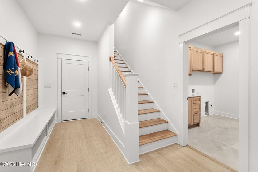 CURATED. COASTAL. LUXURY. Brand new and beautifully designed - photo 20