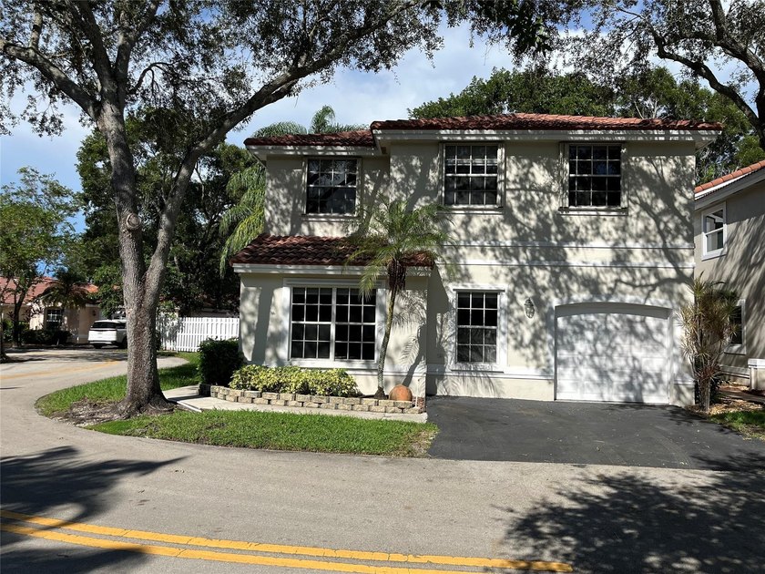 Welcome to this beautifully updated and spacious two-story - photo 43