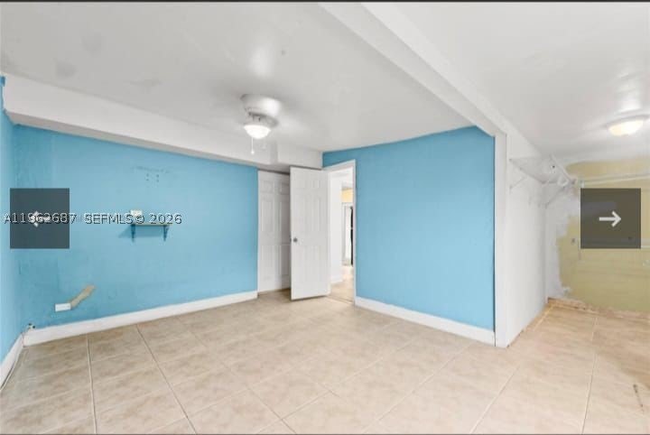 Centrally located 3/1 spacious home. This home features impacy - photo 5